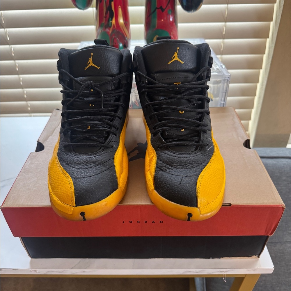Jordan Air Jordan 12 Retro Black University Gold